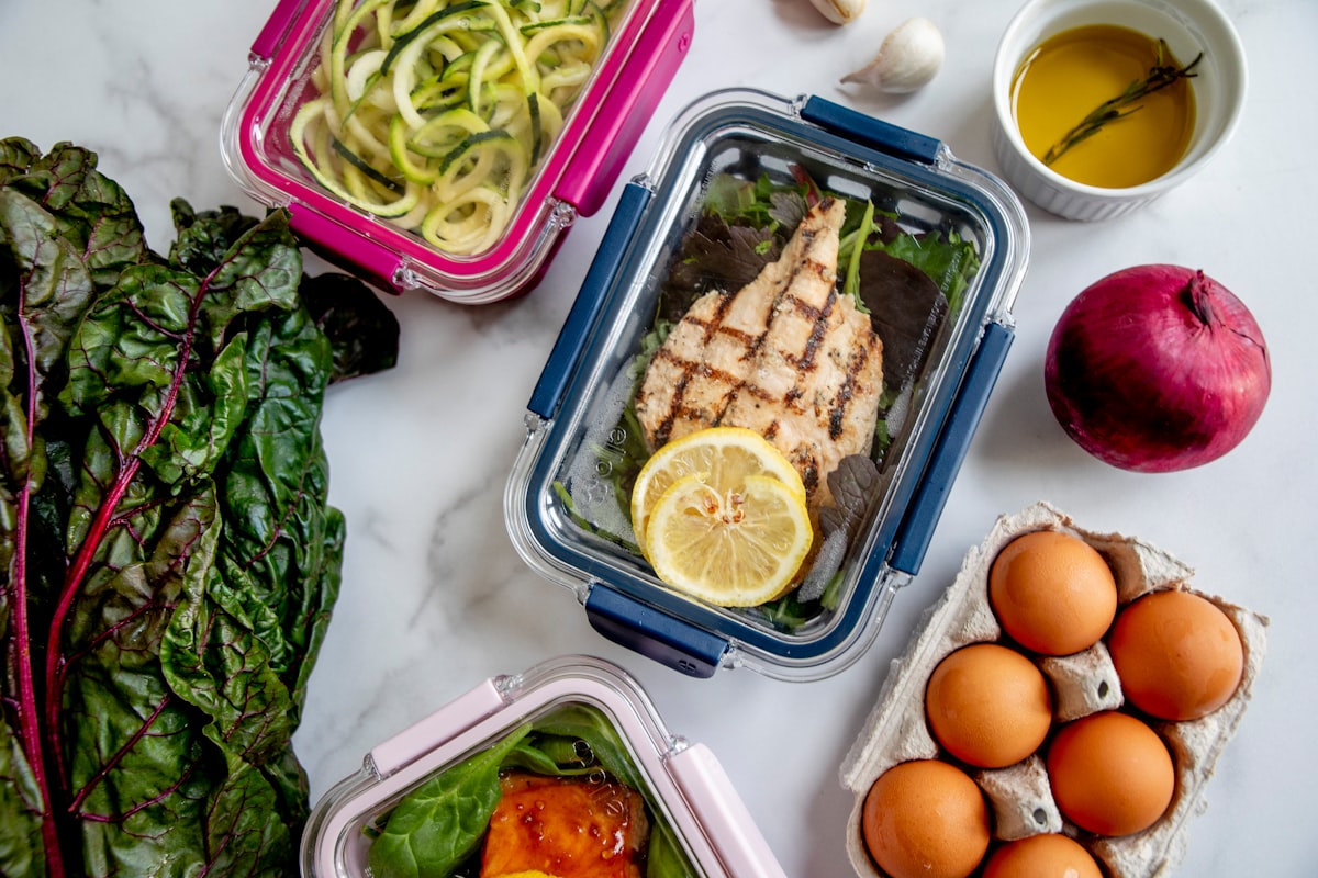 Nutritionist planning meal budgets